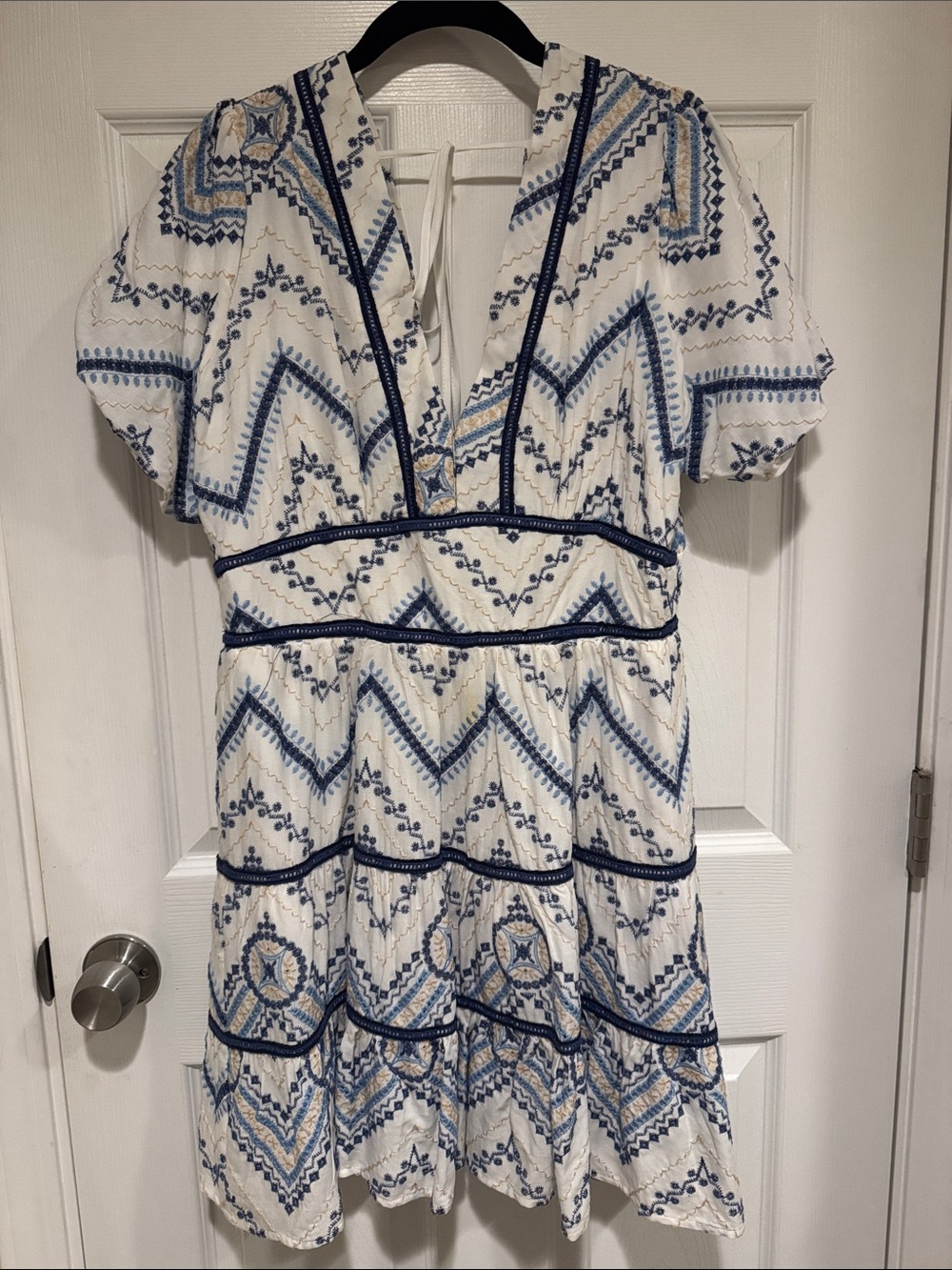 L White Mini Dress with Blue Embroidered Chevron Detailing Deep V Neck Open Back